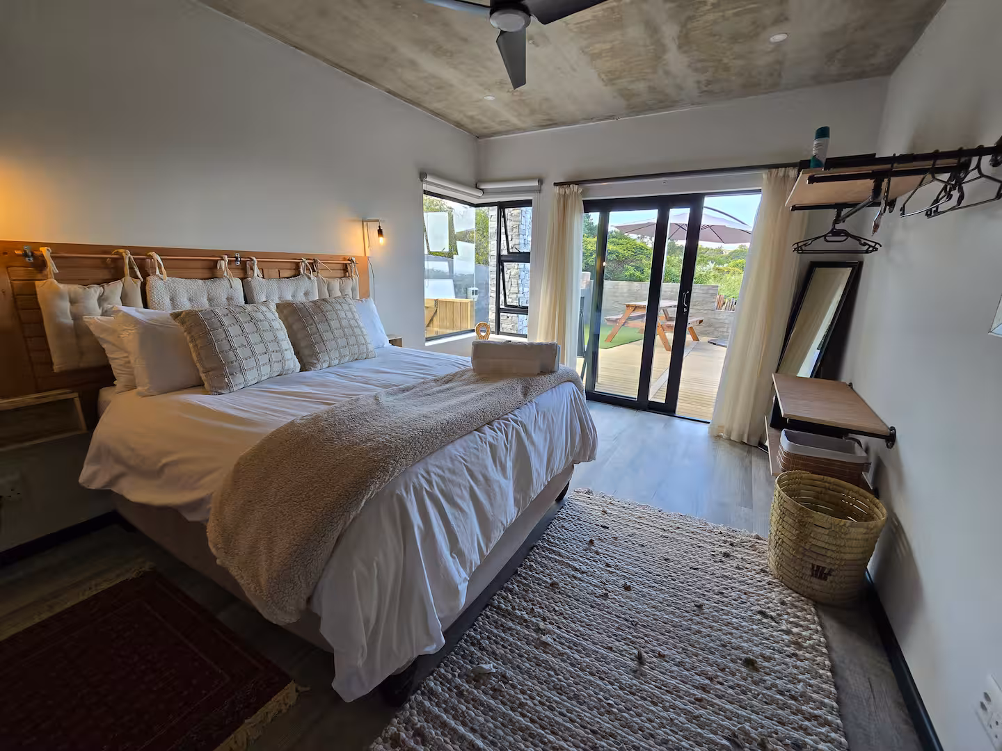 Another bedroom